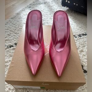 Christian Louboutin Veryvee Metallic Pumps size 38.5